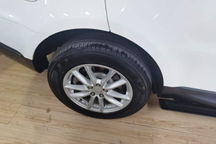 Used Land Rover Range Sport 2017 3.0 SC V6 SE Right Rear Wheel Hub