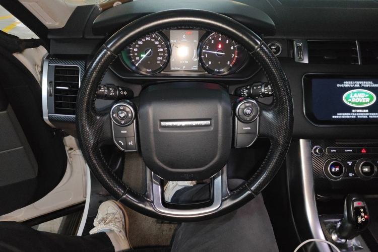 Used Land Rover Range Sport 2017 3.0 SC V6 SE Steering Wheel