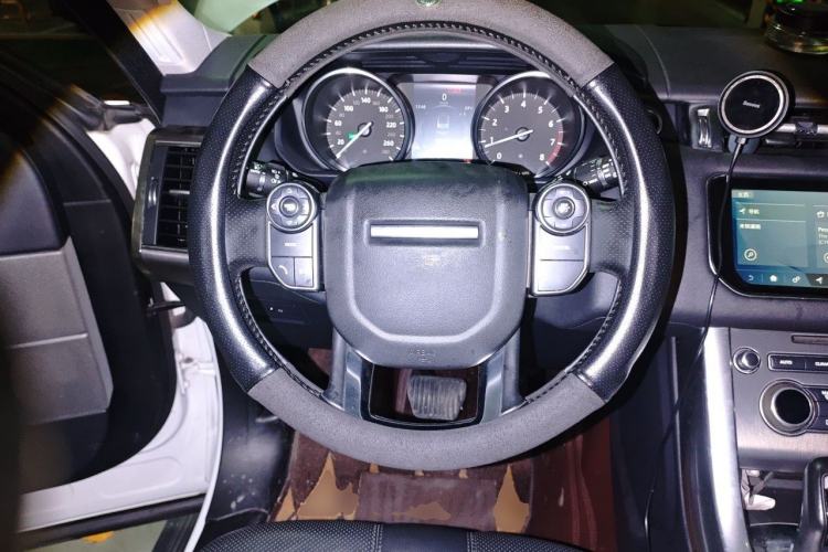 Used Land Rover Range Sport 2017 3.0 SC V6 SE Steering Wheel