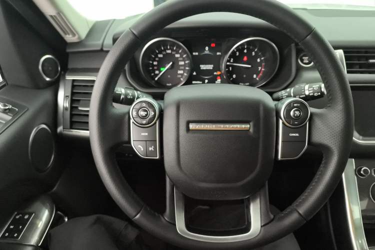 Used Land Rover Range Sport 2017 3.0 SC V6 SE Steering Wheel