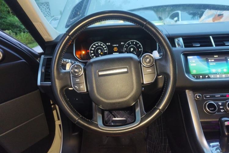 Used Land Rover Range Sport 2017 3.0 SC V6 HSE DYNAMIC Steering Wheel