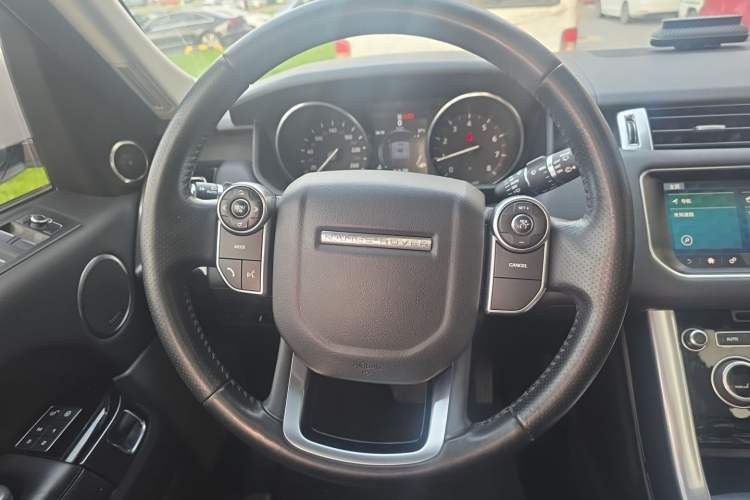 Used Land Rover Range Sport 2017 3.0 SC V6 HSE Steering Wheel