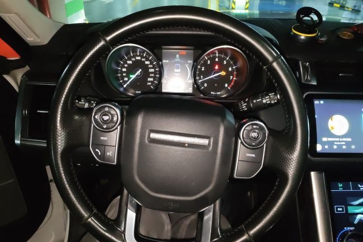 Used Land Rover Range Sport 2017 3.0 SC V6 SE Steering Wheel