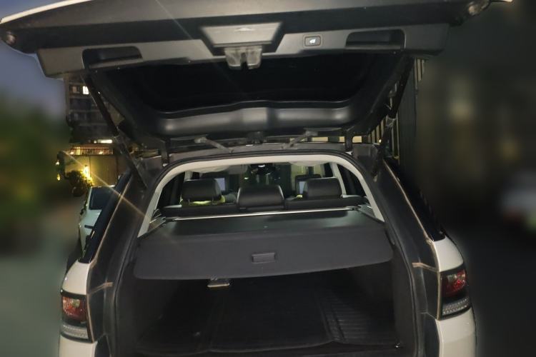 Used Land Rover Range Sport 2017 3.0 SC V6 HSE DYNAMIC Trunk
