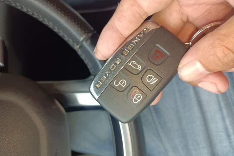 Used Land Rover Range Sport 2017 3.0 SC V6 HSE DYNAMIC Vehicle Key