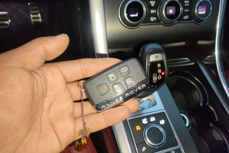 Used Land Rover Range Sport 2017 3.0 SC V6 HSE DYNAMIC Vehicle Key