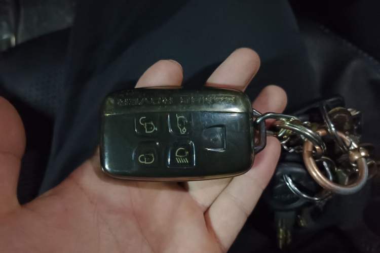 Used Land Rover Range Sport 2017 3.0 SC V6 SE Vehicle Key