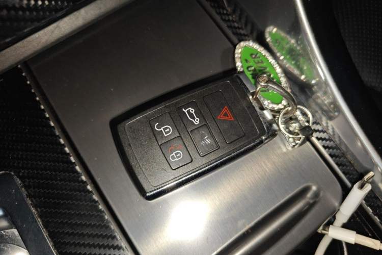 Used Land Rover Range Sport 2017 3.0 SC V6 SE Vehicle Key