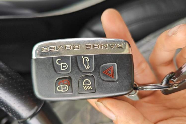 Used Land Rover Range Sport 2017 3.0 SC V6 SE Vehicle Key