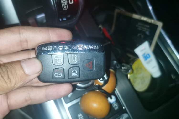 Used Land Rover Range Sport  Vehicle Key