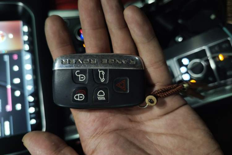 Used Land Rover Range Sport 2017 3.0 V6 SC HSE Dynamic Vehicle Key