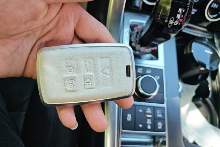 Used Land Rover Range Sport 2017 3.0 SC V6 SE Vehicle Key