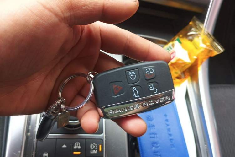 Used Land Rover Range Sport  Vehicle Key