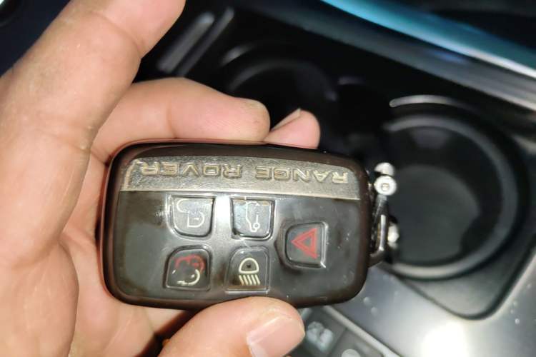 Used Land Rover Range Sport 2017 3.0 SC V6 SE Vehicle Key