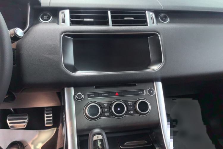 Used Land Rover Range Sport 2017 3.0 SC V6 HSE DYNAMIC Interior 6