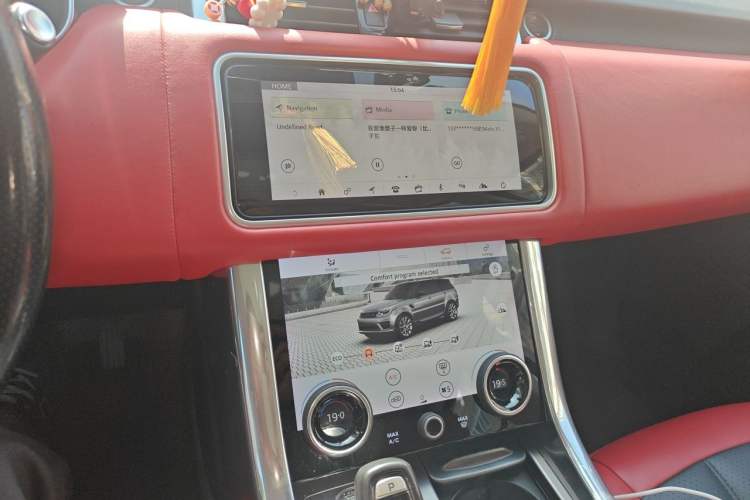 Used Land Rover Range Sport  Audio And AC Panel