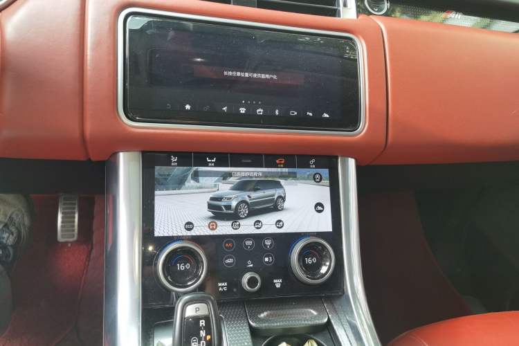 Used Land Rover Range Sport 2018 3.0 SC V6 HSE DYNAMIC Audio And AC Panel