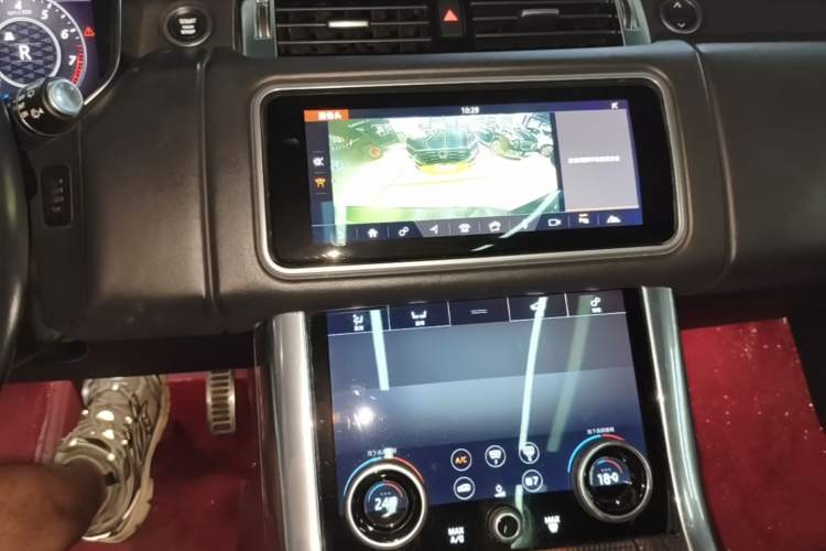 Used Land Rover Range Sport 2018 3.0 SC V6 HSE DYNAMIC Audio And AC Panel