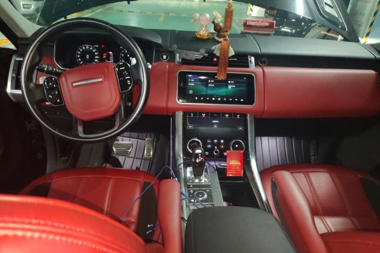 Used Land Rover Range Sport 2018 3.0 SC V6 HSE DYNAMIC Center Console
