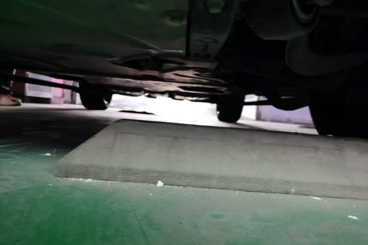 Used Land Rover Range Sport  Chassis Front Left