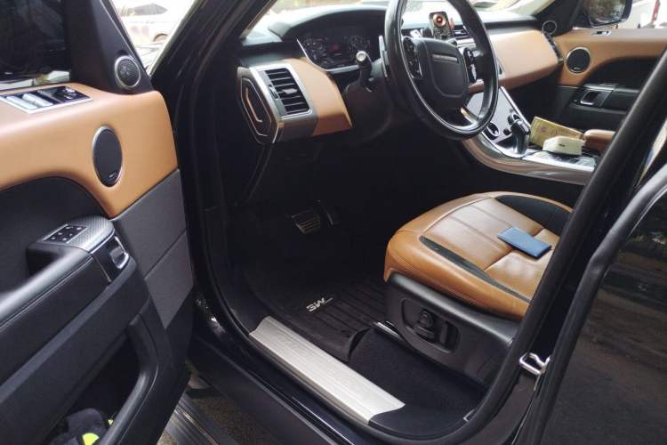 Used Land Rover Range Sport 2018 3.0 SC V6 HSE DYNAMIC Driver Seat