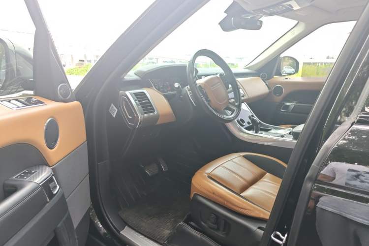 Used Land Rover Range Sport 2018 3.0 SC V6 HSE DYNAMIC Driver Seat