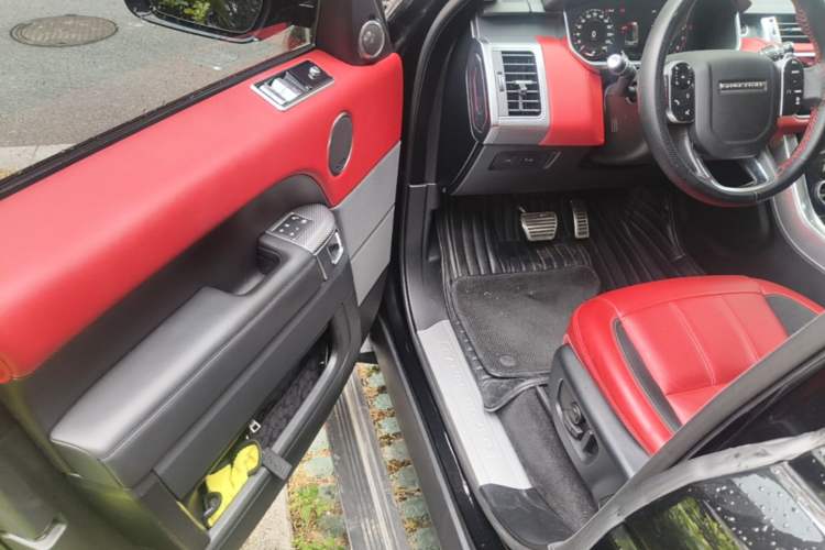 Used Land Rover Range Sport 2018 3.0 SC V6 HSE DYNAMIC Driver Seat