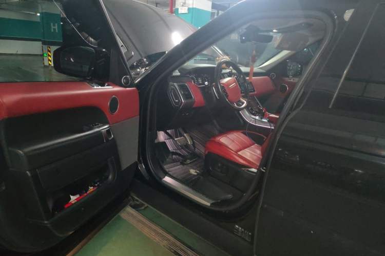 Used Land Rover Range Sport 2018 3.0 SC V6 HSE DYNAMIC Driver Seat