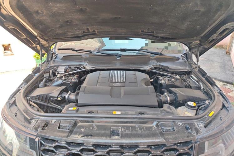 Used Land Rover Range Sport 2018 3.0 SC V6 HSE DYNAMIC Engine Bay