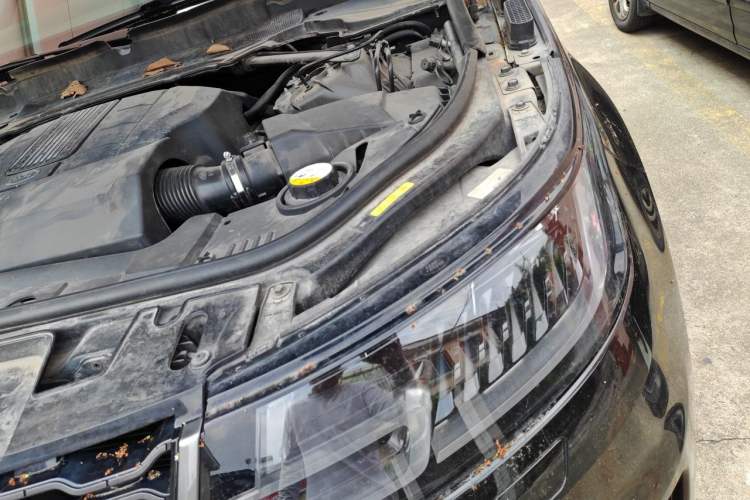 Used Land Rover Range Sport 2018 3.0 SC V6 HSE DYNAMIC Engine Bay Left