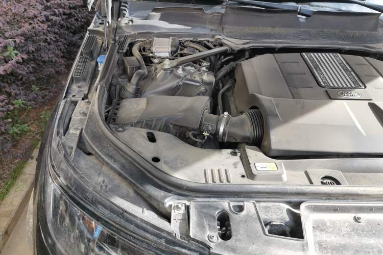 Used Land Rover Range Sport 2018 3.0 SC V6 HSE DYNAMIC Engine Bay Right