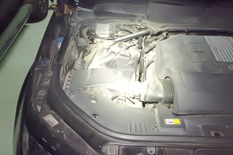 Used Land Rover Range Sport 2018 3.0 SC V6 HSE DYNAMIC Engine Bay Right