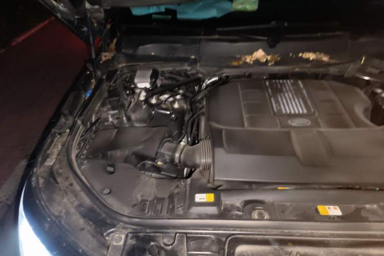 Used Land Rover Range Sport 2018 3.0 SC V6 HSE DYNAMIC Engine Bay Right