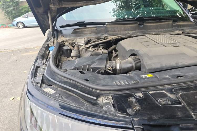 Used Land Rover Range Sport 2018 3.0 SC V6 HSE DYNAMIC Engine Bay Right