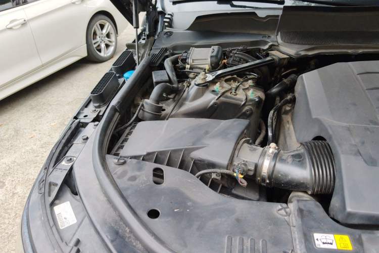 Used Land Rover Range Sport 2018 3.0 SC V6 HSE DYNAMIC Engine Bay Right