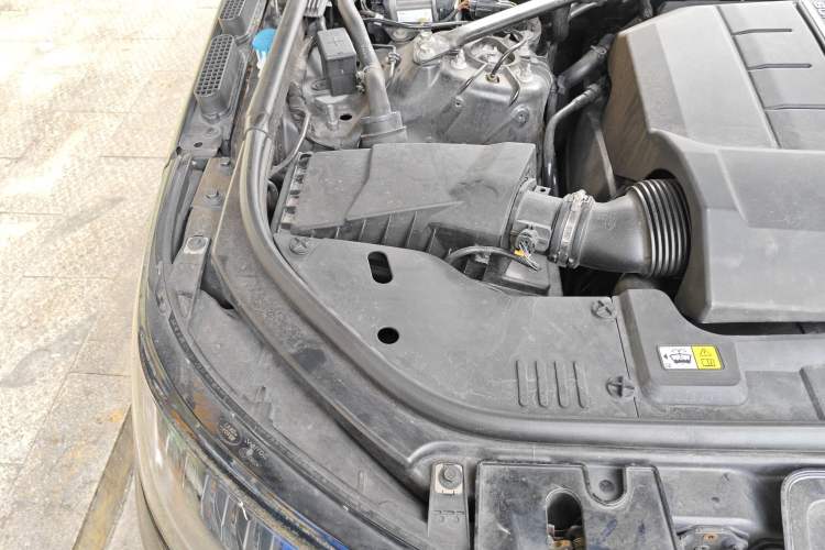 Used Land Rover Range Sport 2018 3.0 SC V6 HSE DYNAMIC Engine Bay Right