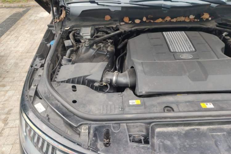 Used Land Rover Range Sport 2018 3.0 SC V6 HSE DYNAMIC Engine Bay Right