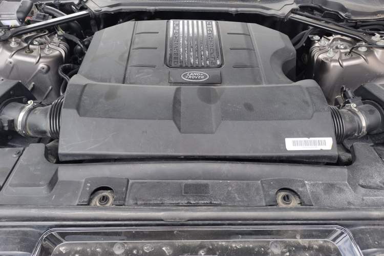 Used Land Rover Range Sport 2018 3.0 SC V6 HSE DYNAMIC Engine Bay