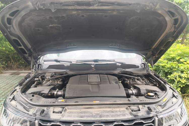 Used Land Rover Range Sport 2018 3.0 SC V6 HSE DYNAMIC Engine Bay