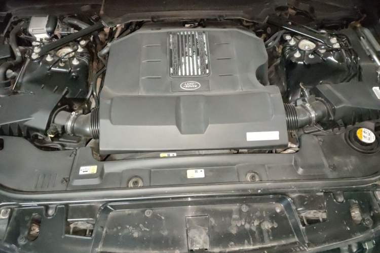 Used Land Rover Range Sport 2018 3.0 SC V6 HSE DYNAMIC Engine Bay
