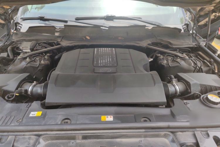 Used Land Rover Range Sport 2018 3.0 SC V6 HSE DYNAMIC Engine Bay