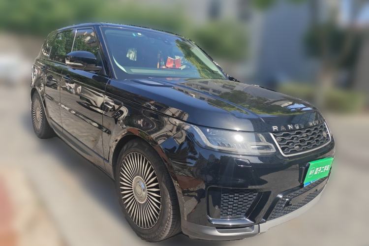 Used Land Rover Range Sport  Front Right 45 Deg