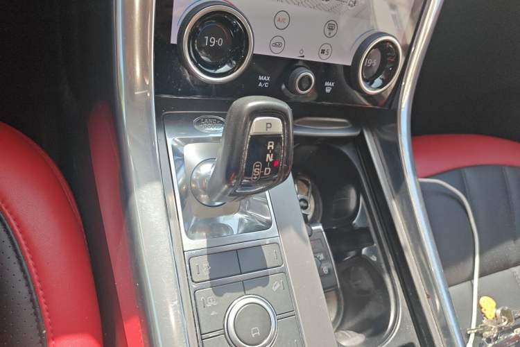 Used Land Rover Range Sport  Gear Lever