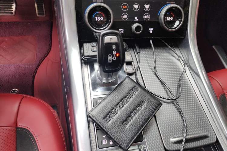 Used Land Rover Range Sport 2018 3.0 SC V6 HSE DYNAMIC Gear Lever