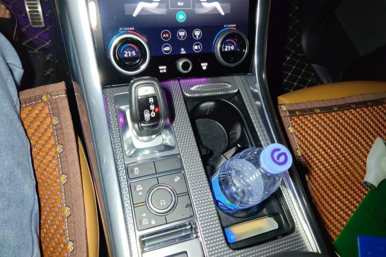 Used Land Rover Range Sport 2018 3.0 SC V6 HSE DYNAMIC Gear Lever