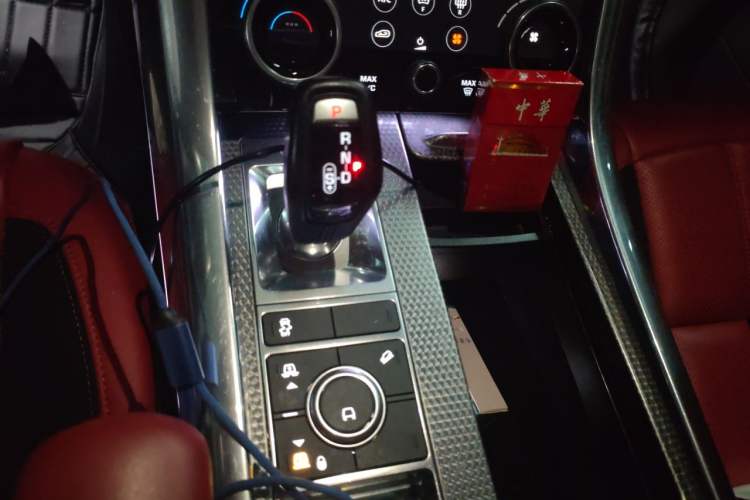 Used Land Rover Range Sport 2018 3.0 SC V6 HSE DYNAMIC Gear Lever