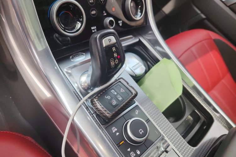 Used Land Rover Range Sport 2018 3.0 SC V6 HSE DYNAMIC Gear Lever