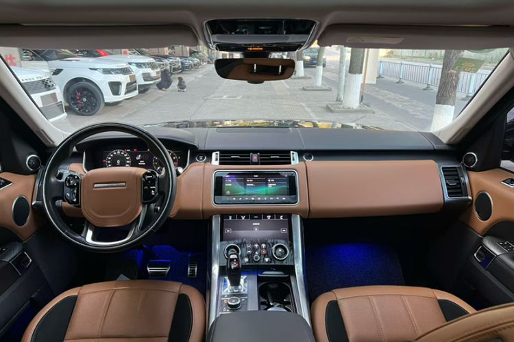 Used Land Rover Range Sport 2018 3.0 SC V6 HSE DYNAMIC Interior 1