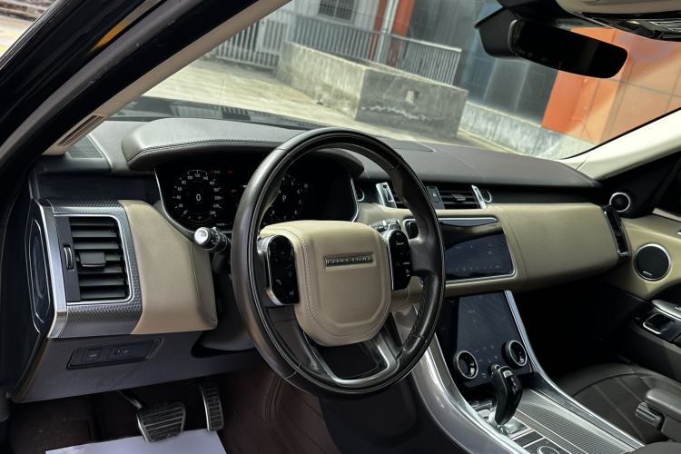 Used Land Rover Range Sport 2018 3.0 SC V6 HSE DYNAMIC Interior 10