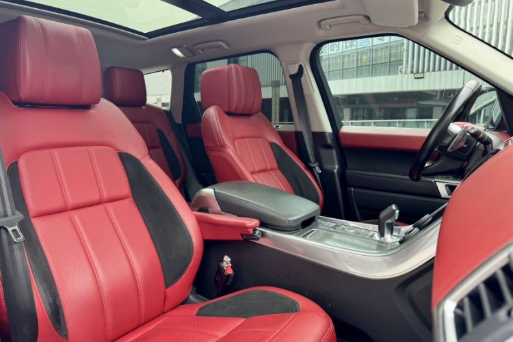 Used Land Rover Range Sport 2018 3.0 SC V6 HSE DYNAMIC Interior 6